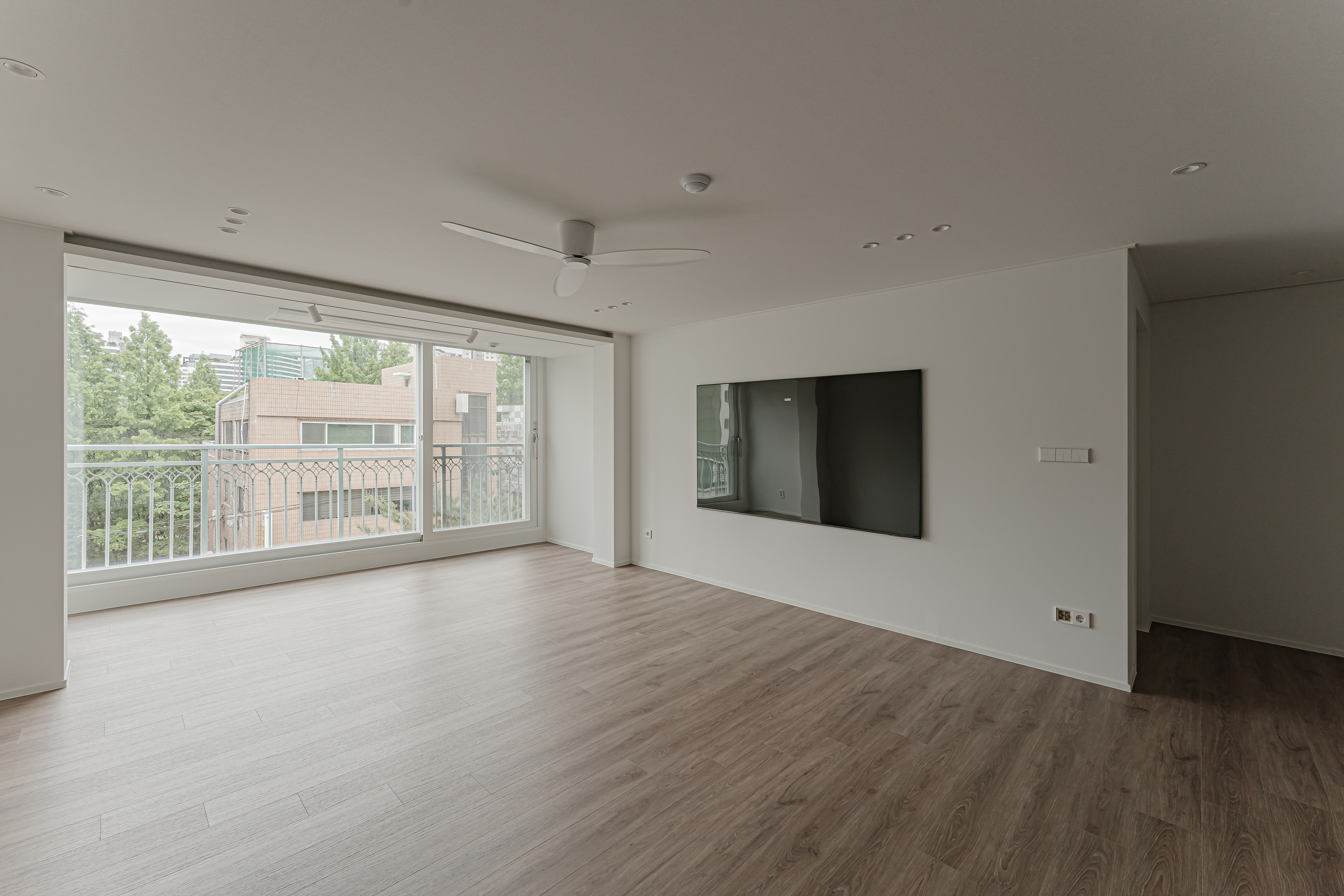 서초대성유니드 32PY